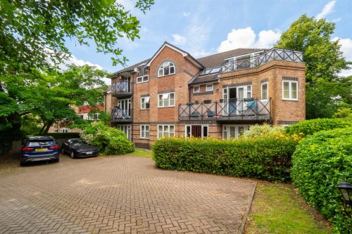 Arrange a viewing for Christchurch Park, Sutton